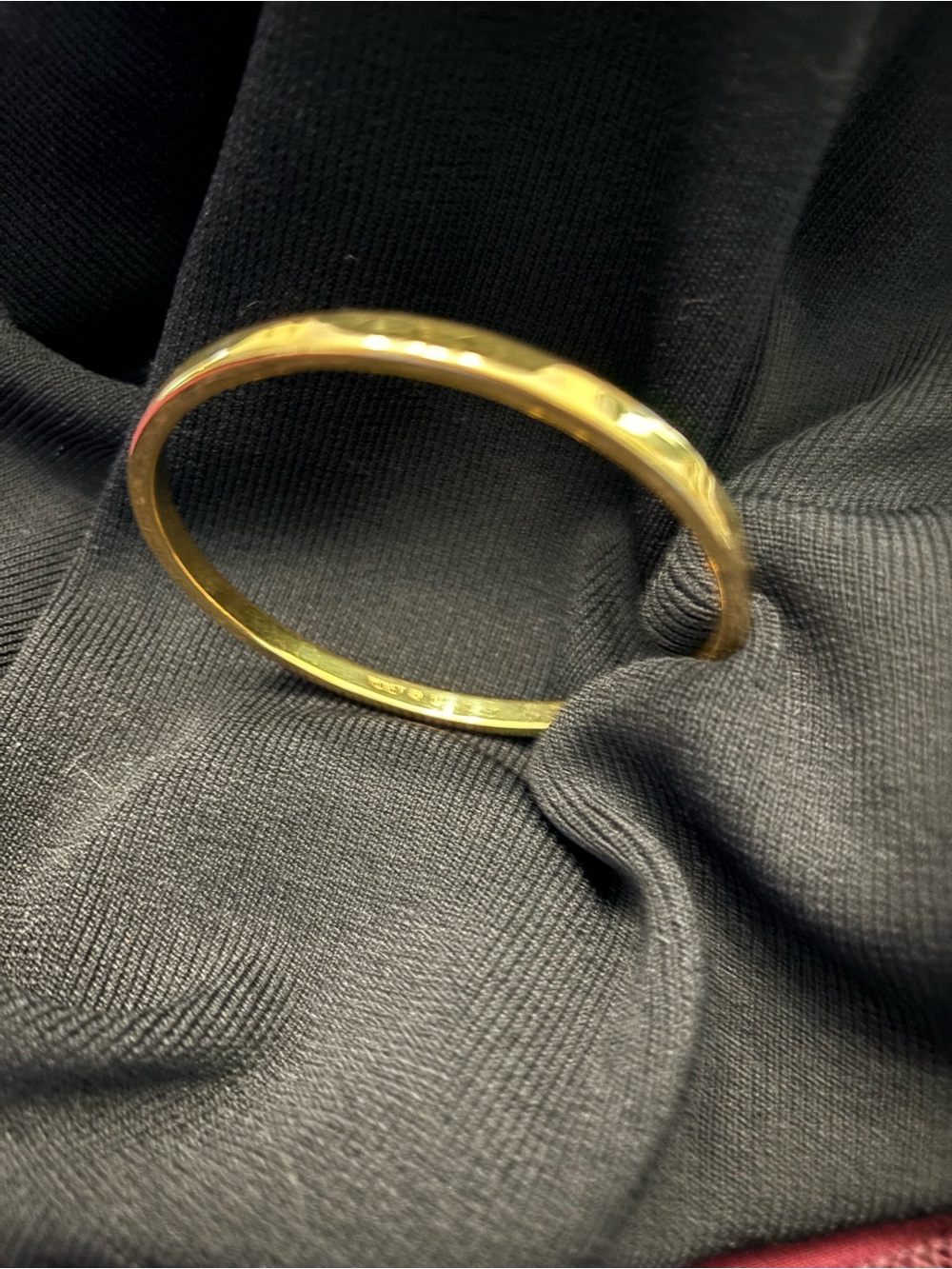Vintage signed ©️Monet size L gold tone bangle bracelet